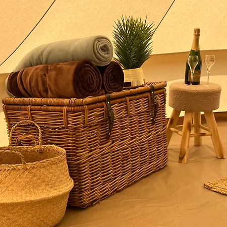 Luxury tent Glamping Au Verger De La Marsale Hannut